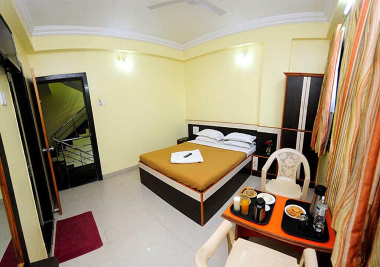 Hotel Sai Ganesh Shirdi Zewnętrze zdjęcie