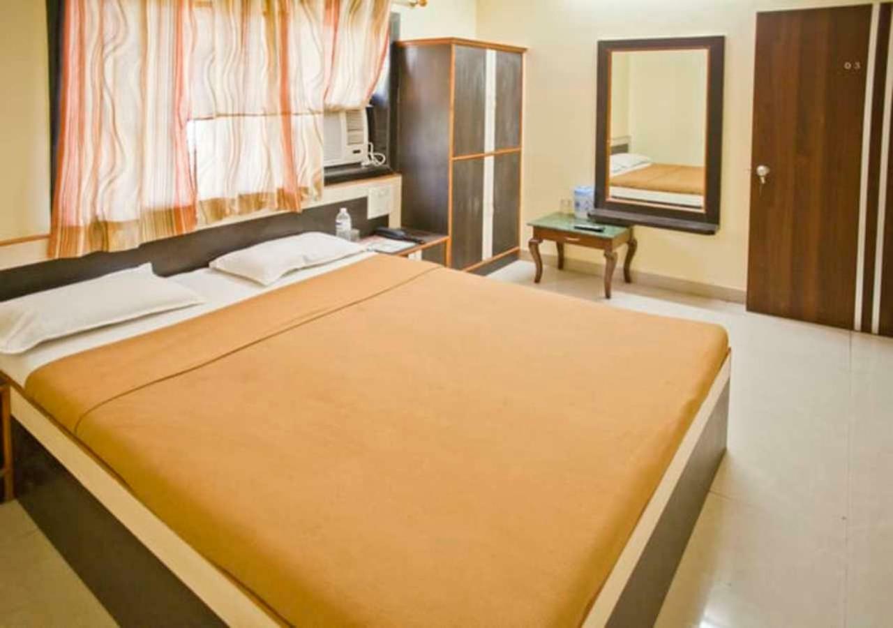 Hotel Sai Ganesh Shirdi Zewnętrze zdjęcie